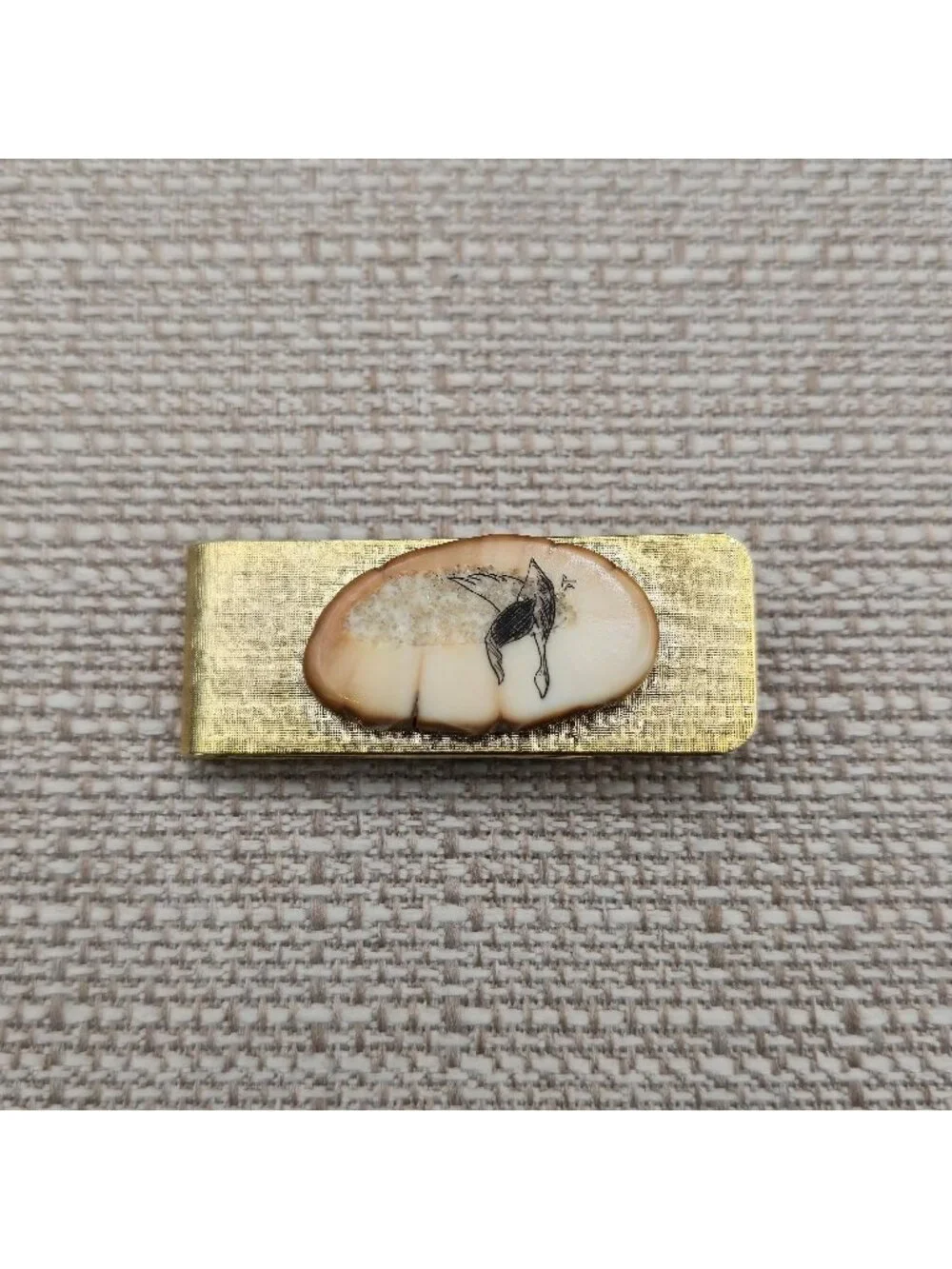 Vintage Alaskan Fossil Walrus Scrimshaw Bird Flying Brass Money Clip B1418